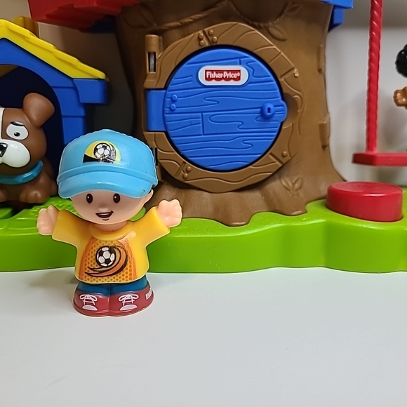Fisher-Price Little People Swing & Share Treehouse playset - Picture 4 of 7